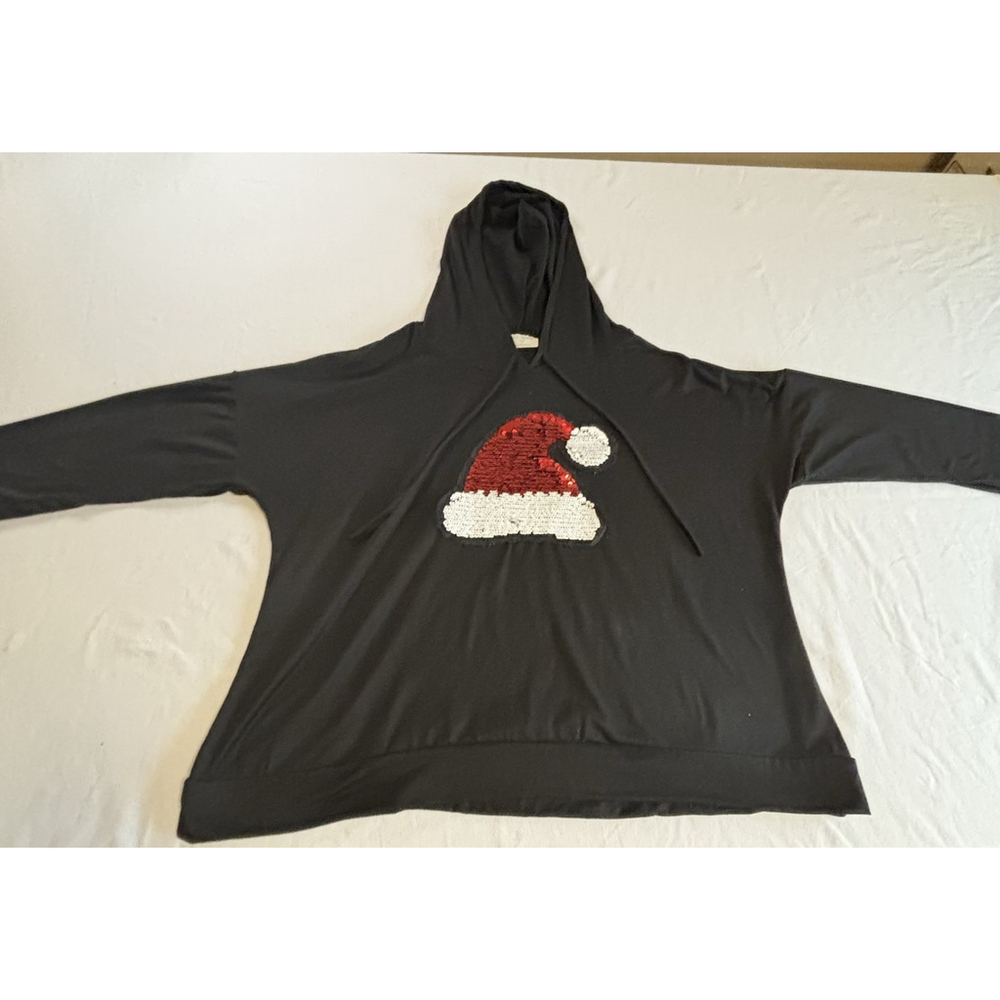 Free Kisses Women’s Plus Size Christmas Hoodie – 1X‎